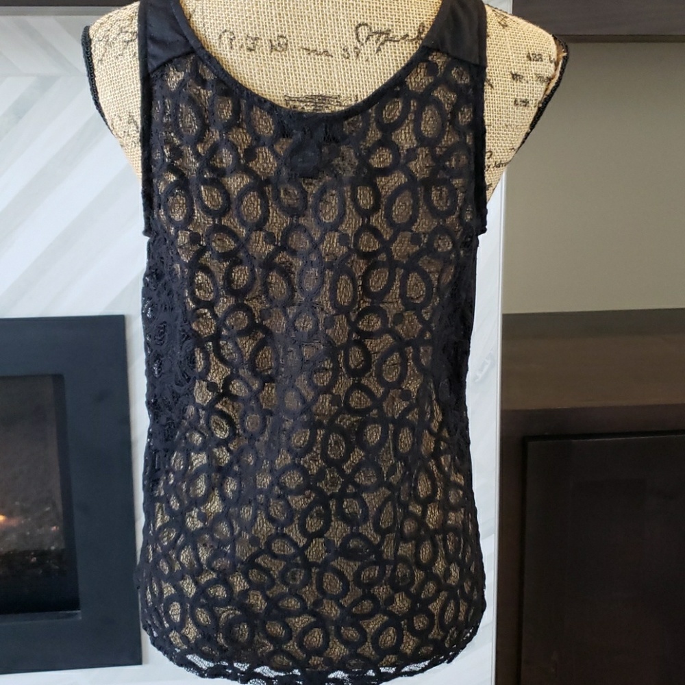 Self Esteem tank top black pleated front sheer lace back button front Size Large - Picture 5 of 5